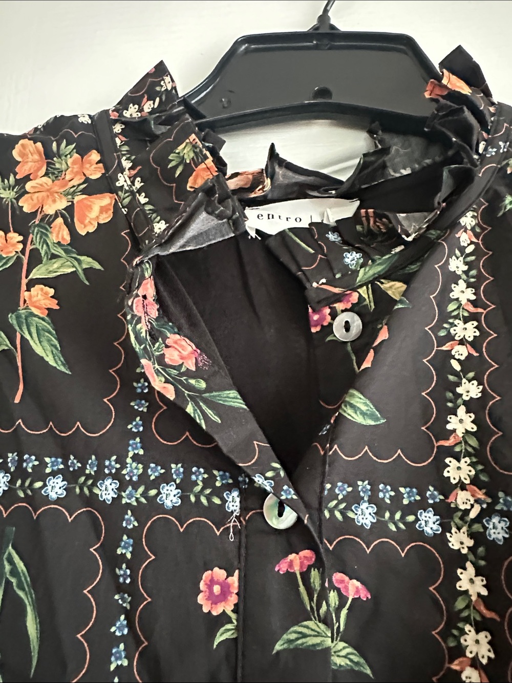 entro Black Floral Mini Dress with Puff Sleeves - Picture 3 of 6